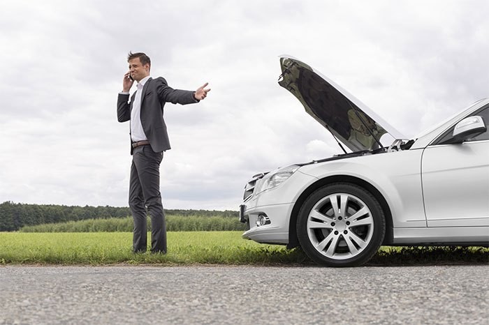 Comprei um carro zero e j est dando problema. O que fazer?