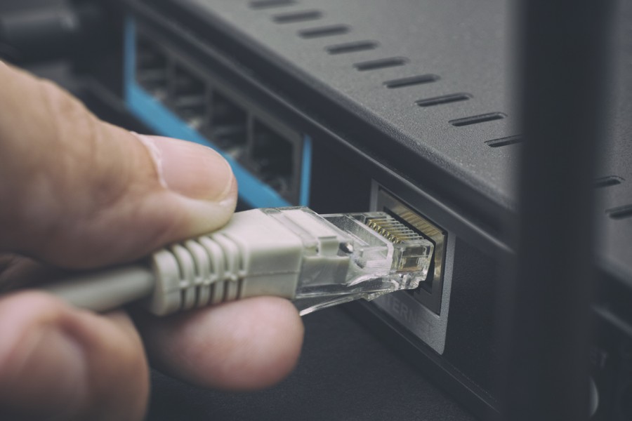 Consumidora  indenizada por corte indevido do servio de internet