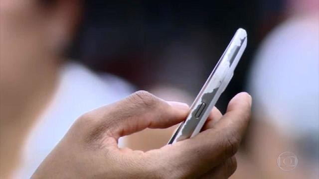 Operadora indenizar casal que sofreu prejuzo financeiro por chip de celular clonado